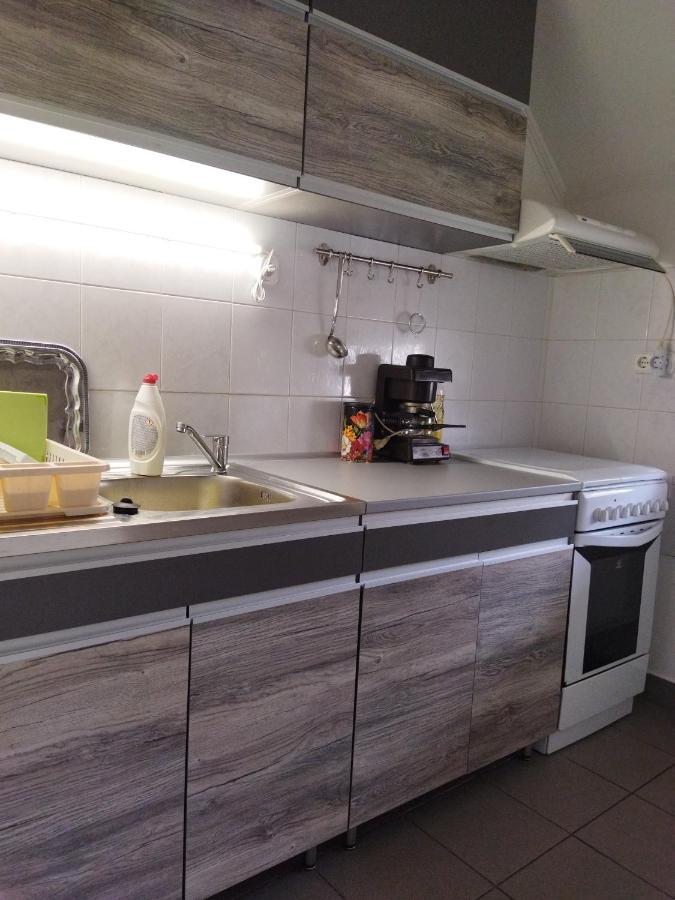 Naszaly Kapuja Vendeghaz Lägenhet Kosd Exteriör bild